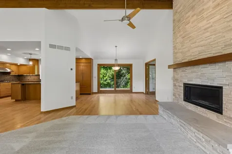 5931 Creek Point Minnetonka MN 55345