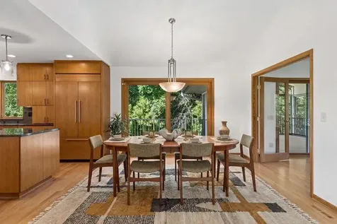 5931 Creek Point Minnetonka MN 55345