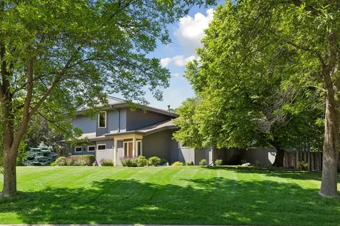 5931 Creek Point Minnetonka MN 55345