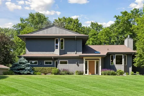 5931 Creek Point Minnetonka MN 55345