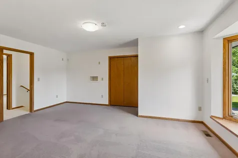 5931 Creek Point Minnetonka MN 55345