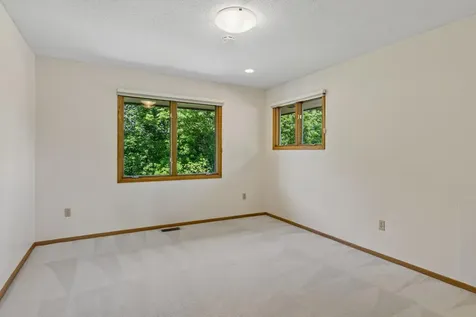 5931 Creek Point Minnetonka MN 55345