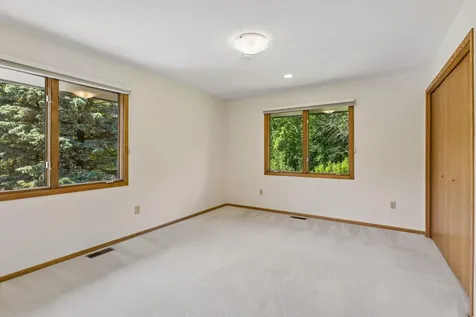 5931 Creek Point Minnetonka MN 55345