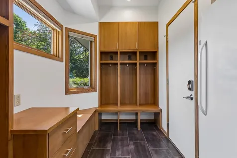 5931 Creek Point Minnetonka MN 55345