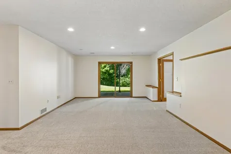 5931 Creek Point Minnetonka MN 55345
