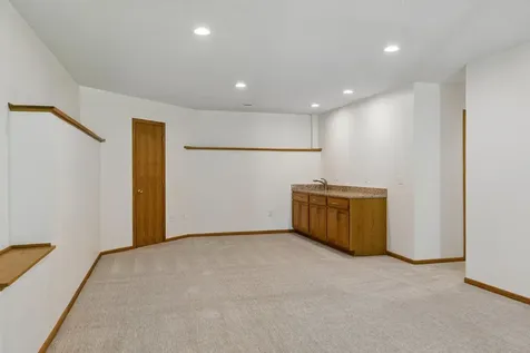5931 Creek Point Minnetonka MN 55345