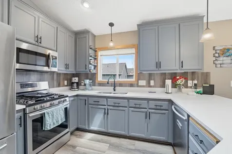 961 Ivy Hills Road Belle Plaine MN 56011