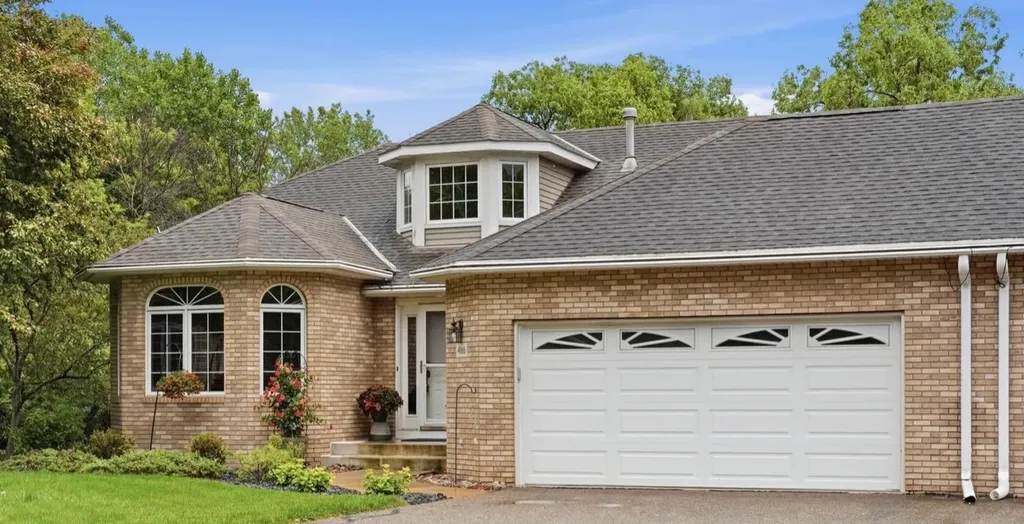 4166 Thornhill Lane Vadnais Heights MN 55127