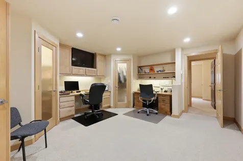 4875 43rd Street S Fargo ND 58104