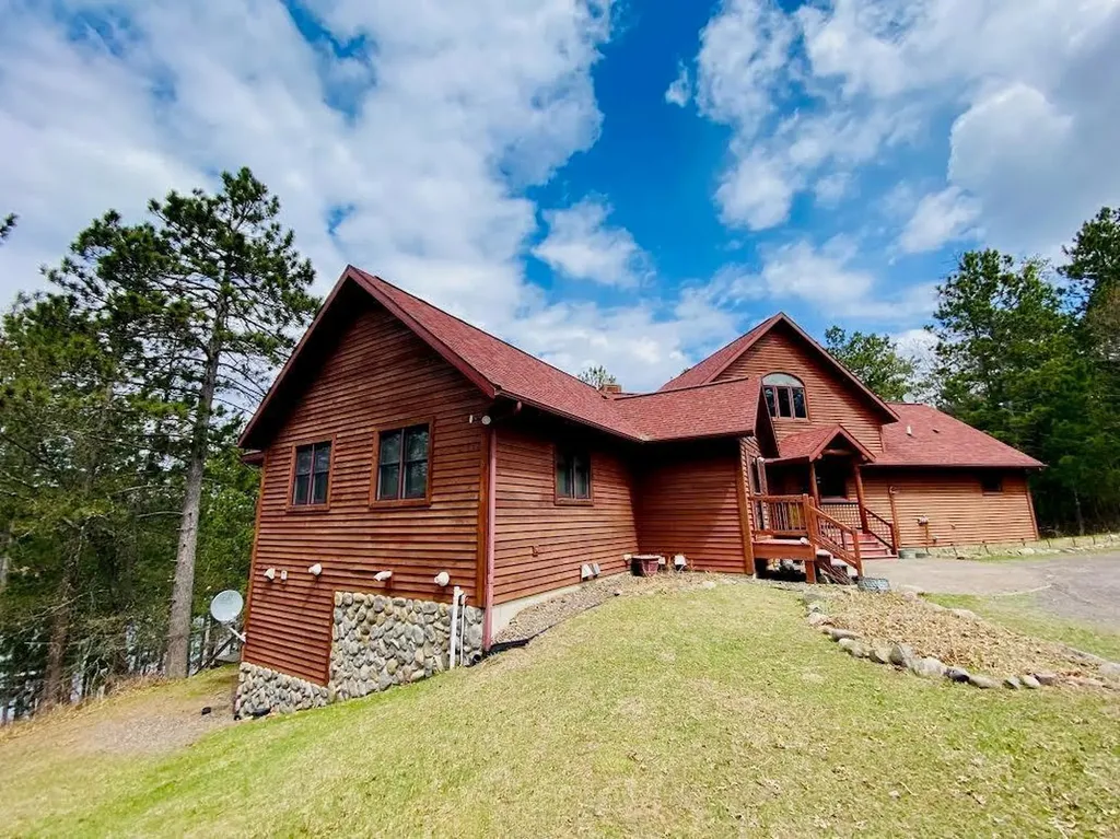 W7602 Wallin Drive Minong WI 54859
