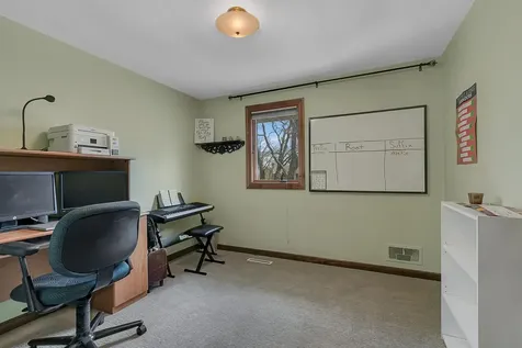 1736 Woodland Road Saint Cloud MN 56304
