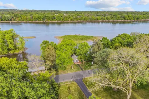 7521 River Road Inver Grove Heights MN 55076