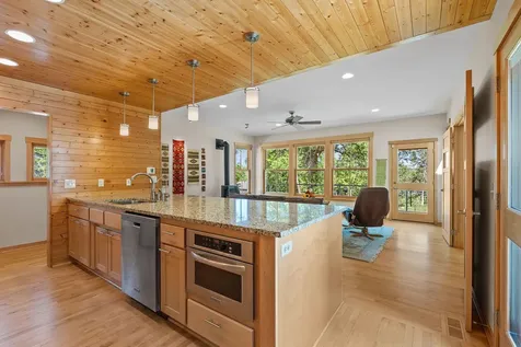 7521 River Road Inver Grove Heights MN 55076