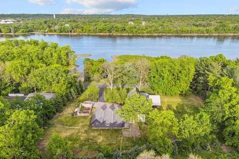 7521 River Road Inver Grove Heights MN 55076