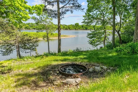 7521 River Road Inver Grove Heights MN 55076