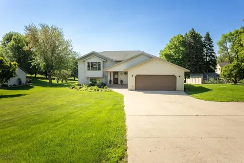 4701 Country Shores SW Alexandria MN 56308