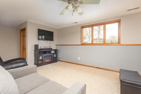 4701 Country Shores SW Alexandria MN 56308