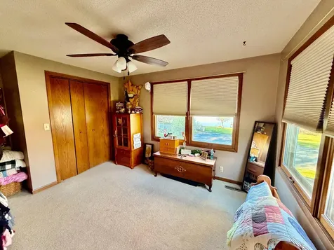 32185 290th Street Worthington MN 56187