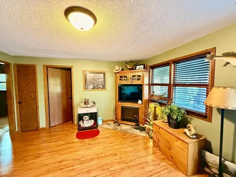 32185 290th Street Worthington MN 56187