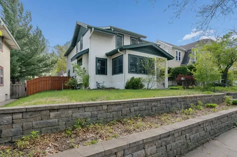 1984 Princeton Avenue Saint Paul MN 55105