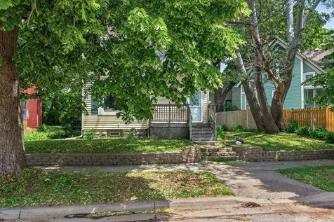 394 Dewey Street Saint Paul MN 55104
