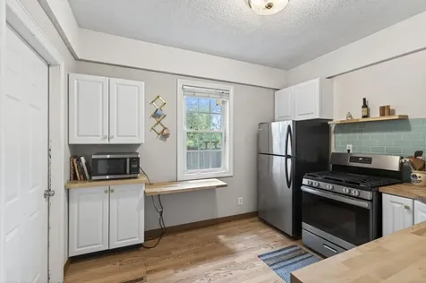 394 Dewey Street Saint Paul MN 55104