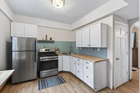 394 Dewey Street Saint Paul MN 55104