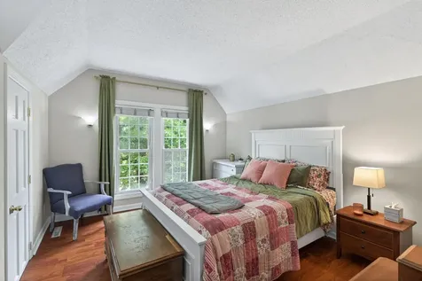 394 Dewey Street Saint Paul MN 55104