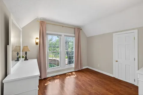 394 Dewey Street Saint Paul MN 55104