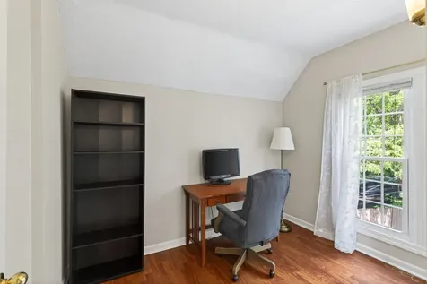 394 Dewey Street Saint Paul MN 55104