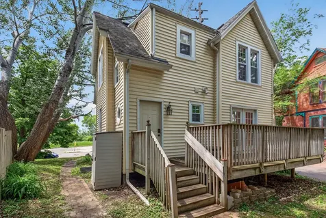 394 Dewey Street Saint Paul MN 55104