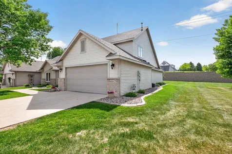 4923 Scattered Pines Lane NW Rochester MN 55901