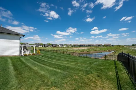 7502 Ocean Ave NE Otsego MN 55330