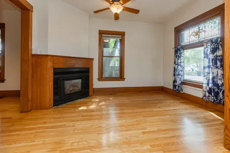 119 Isabel Street E Saint Paul MN 55107