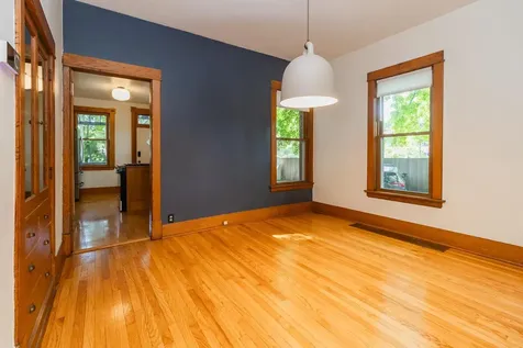 119 Isabel Street E Saint Paul MN 55107