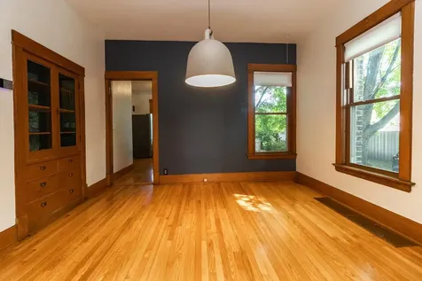 119 Isabel Street E Saint Paul MN 55107