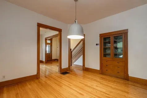 119 Isabel Street E Saint Paul MN 55107