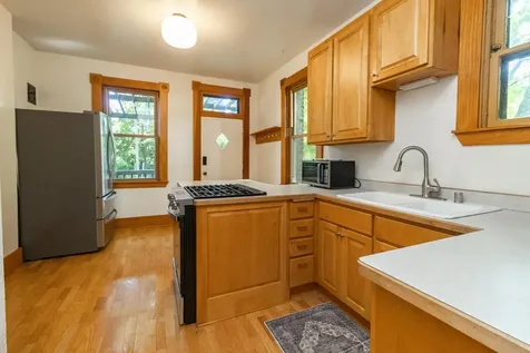 119 Isabel Street E Saint Paul MN 55107