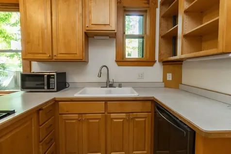 119 Isabel Street E Saint Paul MN 55107
