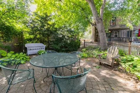 119 Isabel Street E Saint Paul MN 55107