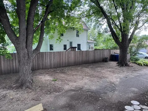 119 Isabel Street E Saint Paul MN 55107