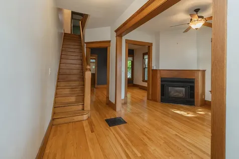 119 Isabel Street E Saint Paul MN 55107
