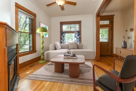 119 Isabel Street E Saint Paul MN 55107