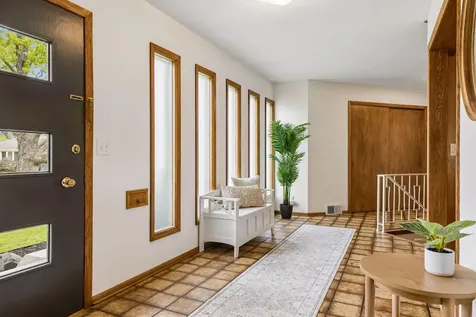 7401 W Shore Drive Edina MN 55435