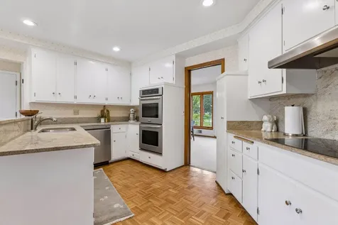 7401 W Shore Drive Edina MN 55435