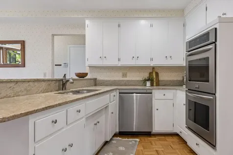 7401 W Shore Drive Edina MN 55435