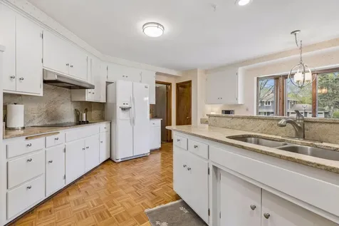 7401 W Shore Drive Edina MN 55435