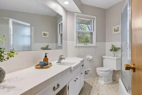 7401 W Shore Drive Edina MN 55435