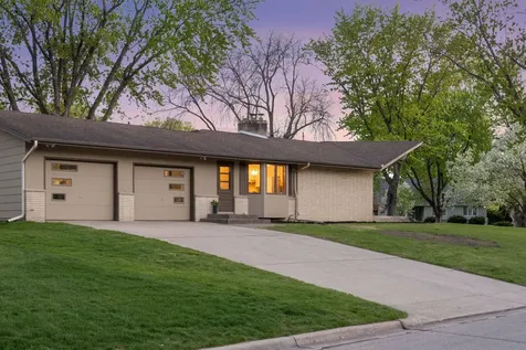 7401 W Shore Drive Edina MN 55435