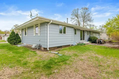 8033 Georgia Avenue N Brooklyn Park MN 55445